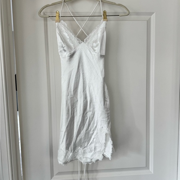 Princess Polly White Mini Dress - Picture 1 of 6